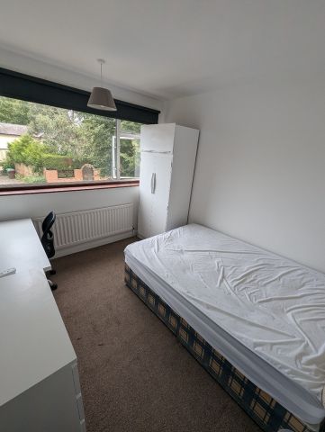 5 Bed Detached House, Arnesby Road, NG7 - Photo 5