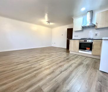 2 Bedroom Flat To Let - Photo 4