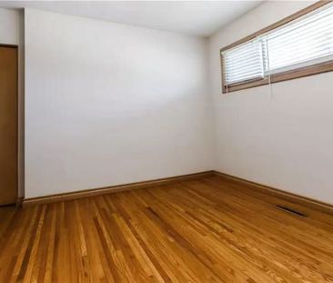 For Lease - 11 Southill Drive, Hamilton, Ontario - Photo 1