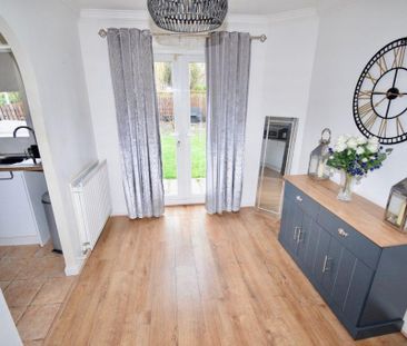 3 bedroom semi-detached house to rent - Photo 3