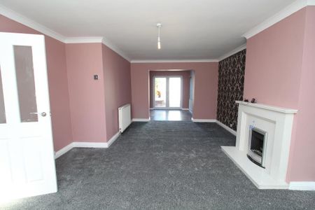 3 bedroom terraced house to rent - Photo 3