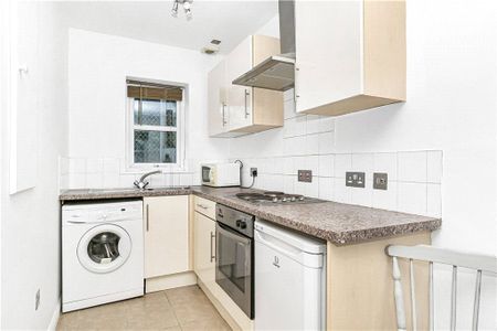 Rusham Road, Egham, Surrey, TW20 9LS - Photo 2