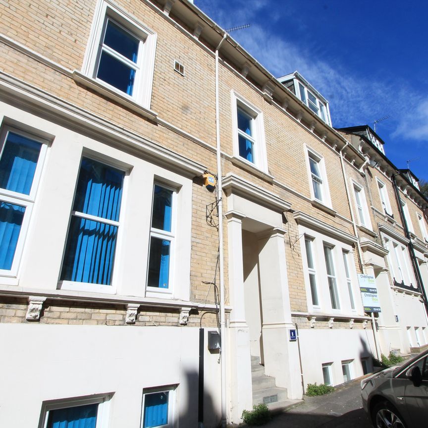 1 bed flat to rent in Verulam Place, Bournemouth, BH1 - Photo 1