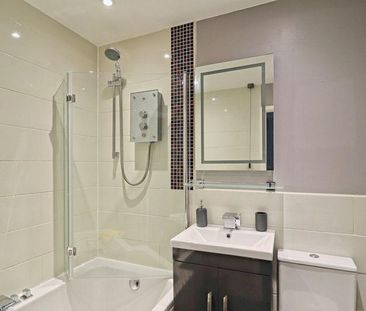 2 bedroom terraced house to rent - Photo 4