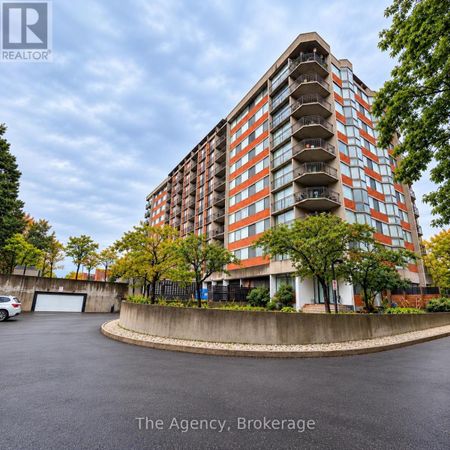 106 - 2200 SHEROBEE ROAD, Mississauga, Ontario, L5A3Y3 - Photo 3