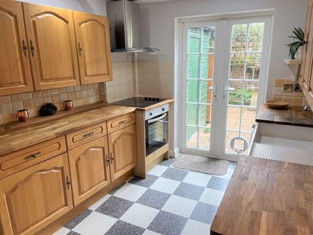 2 bedroom terraced house to rent - Photo 4