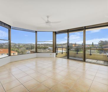 Stunning Ocean Views Over Flynns Beach - Photo 2