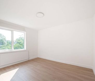 4 bedroom semi-detached house to rent - Photo 1