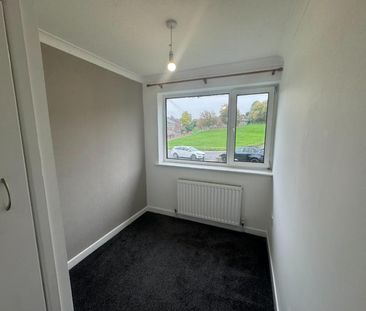 3 bedroom House To Let - Photo 4