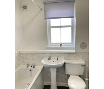 1 bed top floor flat for rent in Musselburgh - Photo 6