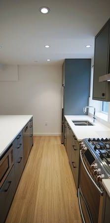 High End 2 Bed & 2 Bath just off Fraser St - Rarely Available - Photo 1