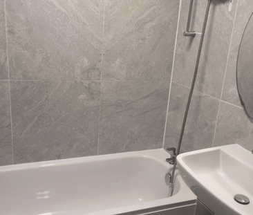 Aluric Close, Grays, RM16 - Photo 5