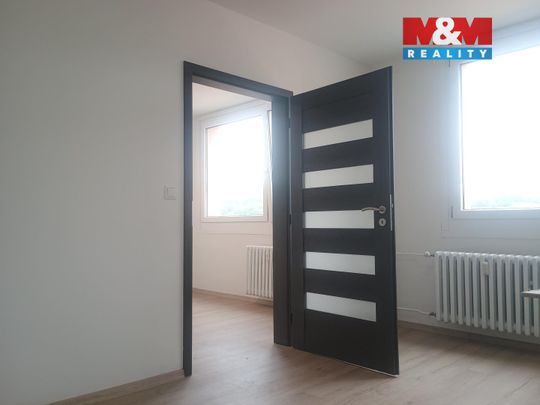 Pronájem bytu 1+1 35 m² - Photo 1