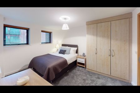 2 Bed Flat, Madison Square, L1 - Photo 3