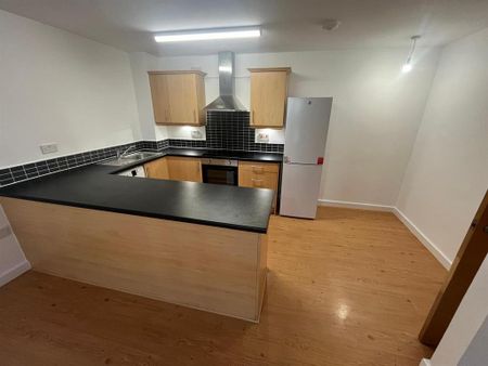 2 bedroom flat to rent - Photo 5
