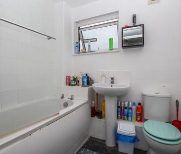 2 bedroom maisonette to rent - Photo 5
