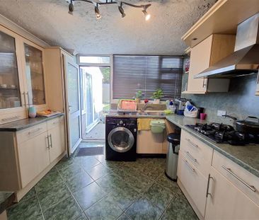 Martian Avenue, HEMEL HEMPSTEAD - Photo 5