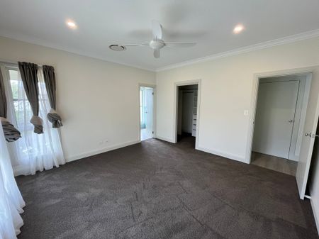 Your Dream Home Awaits! - Photo 5