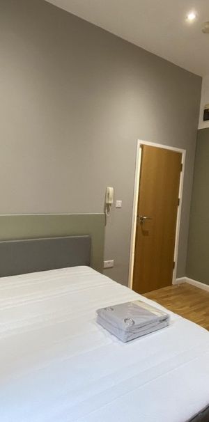Queensborough Terrace - Photo 1