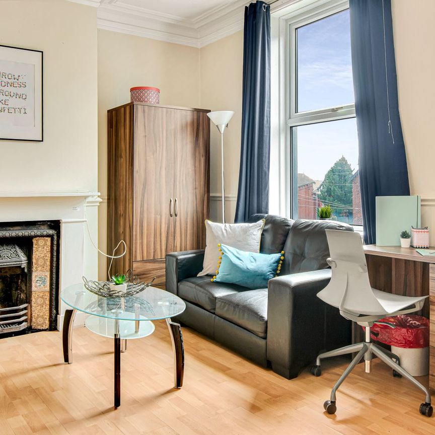 227 HYDE PARK ROAD Leeds - LS6 1AH - Photo 1