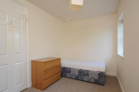 4 bedroom house to rent - Photo 2