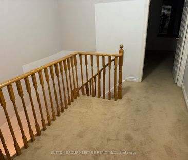 Townhouse For Lease | E8058426 - Photo 2