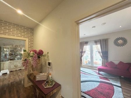 Vestry Court, Romford, RM7 0GX, Property for rent - Photo 5