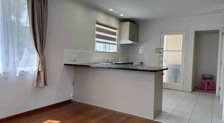 Charming Family Home - Photo 2