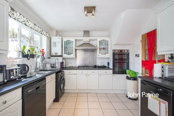 House Share to rent - Littlemede, London, SE9 - Photo 1