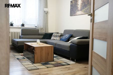 Pronájem vybaveného bytu 2+1 s komorou a s lodžií v Rožnově pod Radhoštěm - Photo 4