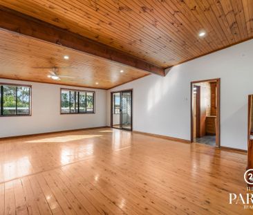Spacious 4 Bedroom Family Home - Photo 3