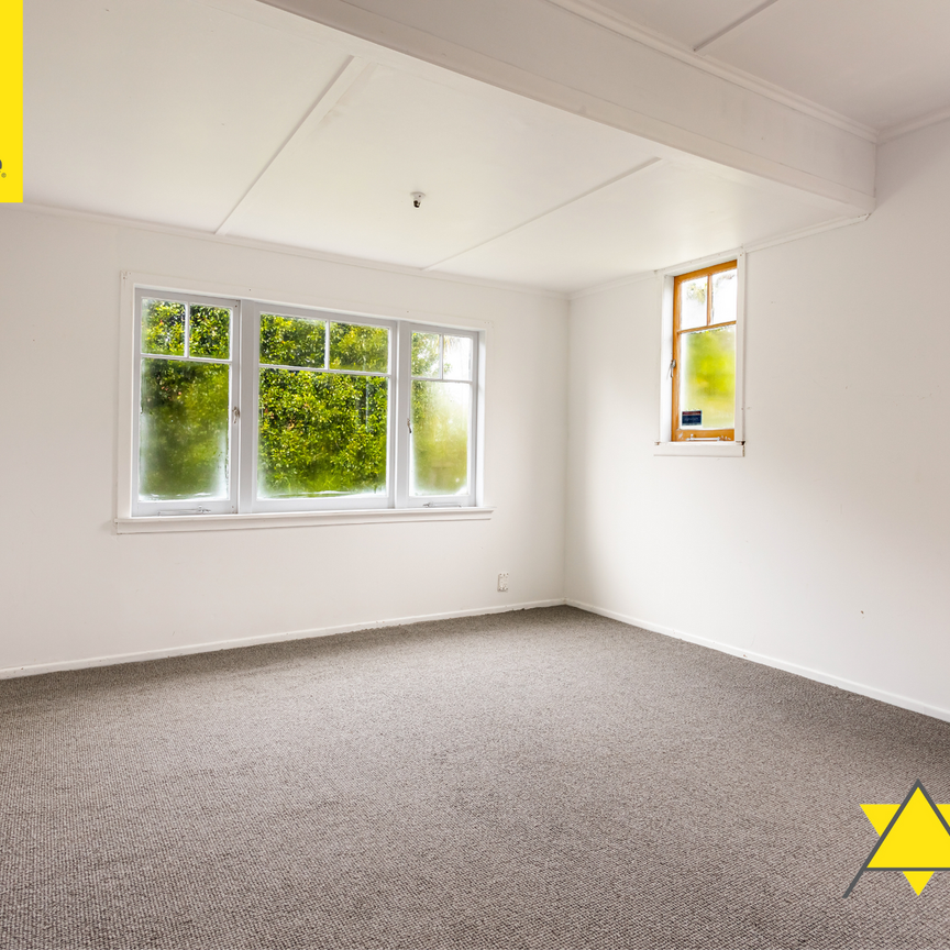 75A Glendale Road, Glen Eden - Photo 1