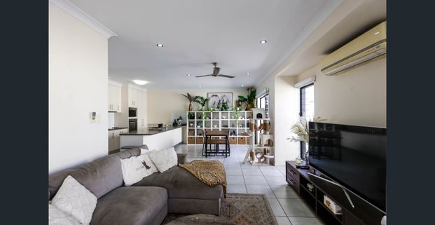 SPACIOUS PRIVATE UNIT UP FOR RENT - Photo 1