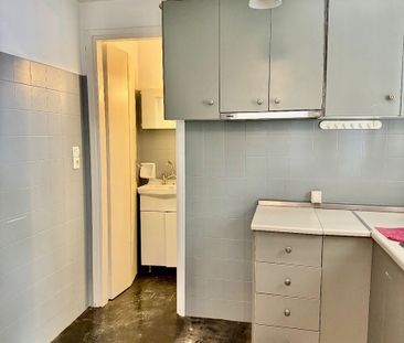 Studio/Γκαρσονιέρα για ενοικίαση Άνω Γλυφάδα (Γλυφάδα) - Photo 2