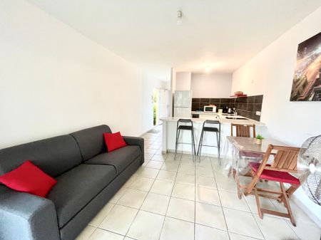 Location Appartement 2 pièces 35m² LE MOULE 97160 - Photo 3