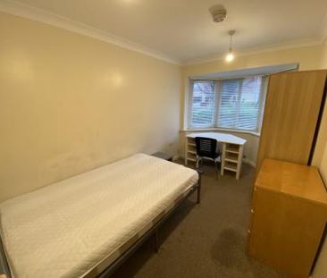 West Cotton Close, Far Cotton, Northampton, NN4 - Photo 2