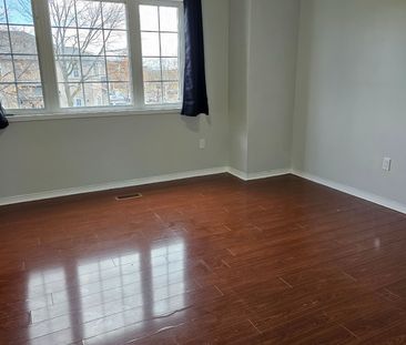 For Lease - 20 Whiteface Crescent, Brampton, Ontario - Photo 4