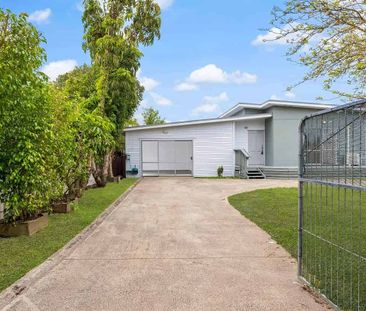 Modern, North-Facing Standalone Home – Recently Re - Photo 4