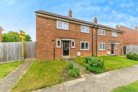 Ullswater Avenue - Photo 4