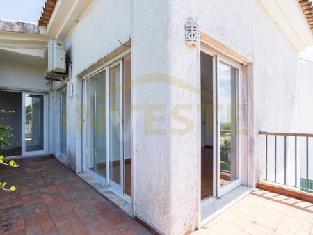 Moradia T4 em Lisboa - Photo 3