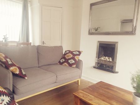 2 Bed End Terrace, Northumberland Street, L8 - Photo 3