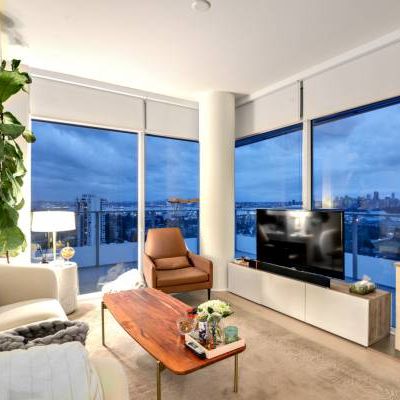 Luxury 2 Bdrm Panoramic View CONDO ‘The Sentinel’ - Photo 4