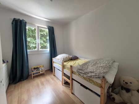 Location Appartement 3 pièces 65m² VILLENEUVE D ASCQ 59491 - Photo 3