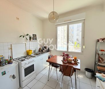 A LOUER- Appartement T2- Quartier St Louis à Brest - Photo 4