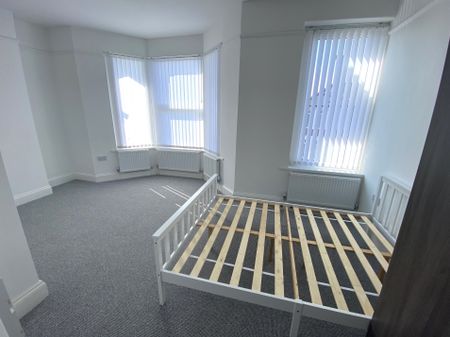 £2,750 PCM, Exceptional Refurbished Five En-Suite Double Bedroom Furnished House with Enclosed Garden in Pentre Street, Grangetown, Cardiff, CF11 6QX - Photo 5