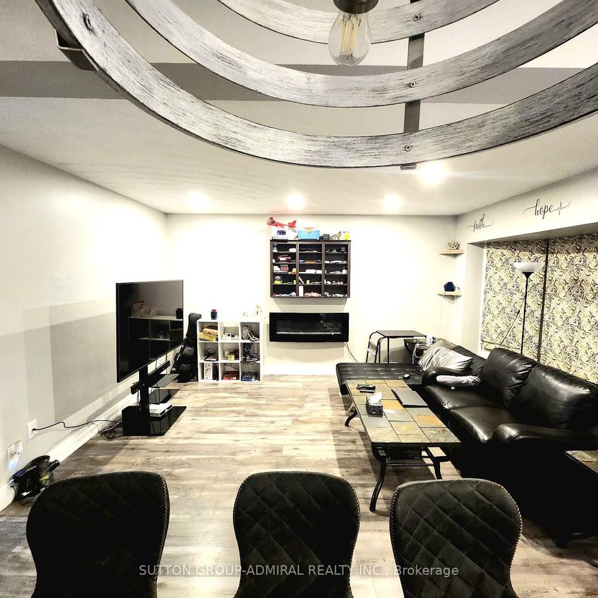 For Lease - 602 Dean Avenue, Oshawa, Ontario - Photo 1