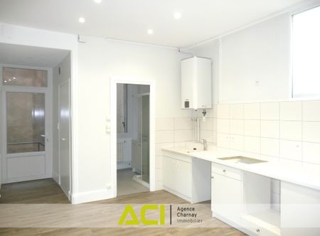 Location Appartement 3 pièces 78m² MACON 71000 - Photo 3