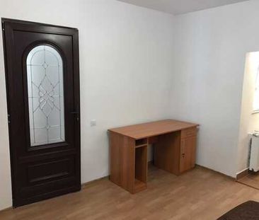 Apartament 2 camere, decomandat, 64 mp, parcare, imobil nou, mobilat modern, zona Piata Mihai Viteazu - Photo 2
