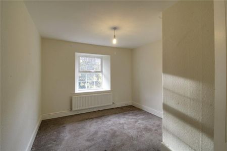 2 bedroom semi-detached house to rent - Photo 2