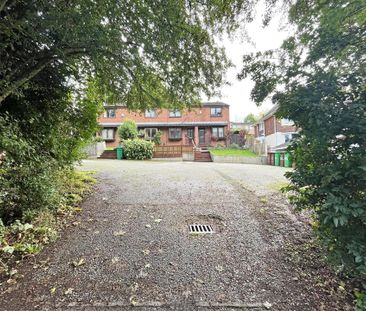 2 bedroom Terraced House to rent - Photo 2